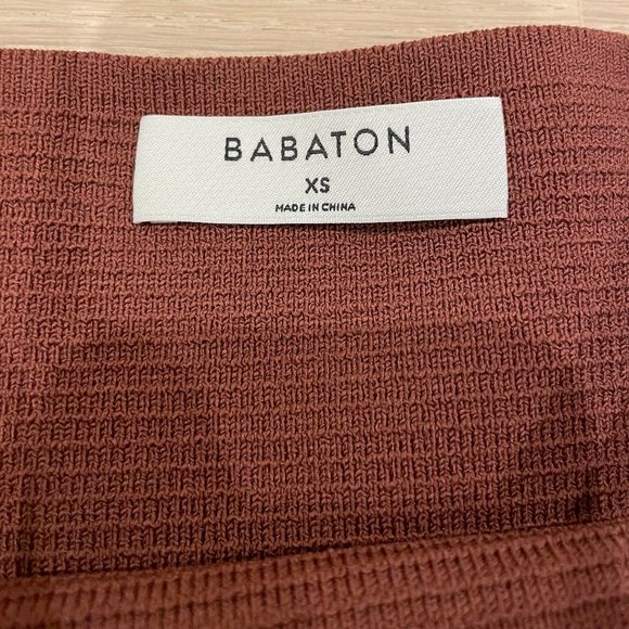 NEW NWT Aritzia Babaton Sculpt Knit Mini Skirt Sundried Red XS - Picture 3 of 4